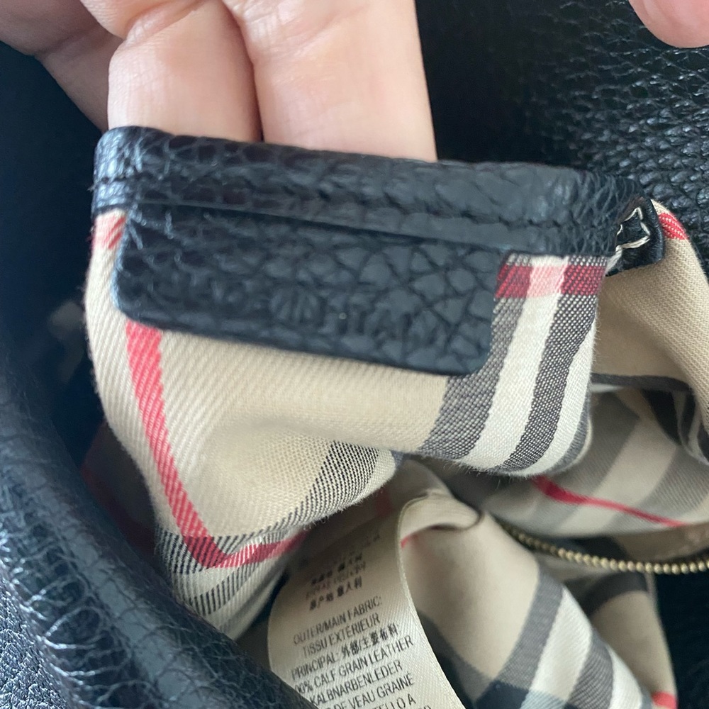 Authentic Burberry hobo calfskin purse - Picture 6 of 8